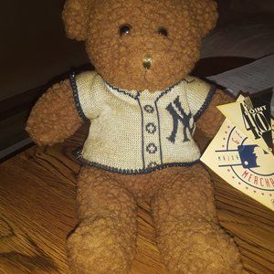 New York Yankees World Serirs Bear circa 1999